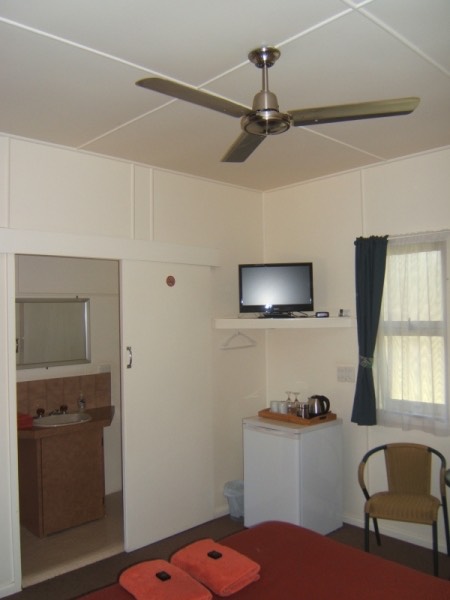 2012 july 013 motel 1